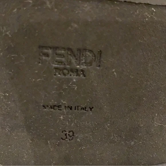 Fendi Rockoko boots size39. 100%Authentic…. - Picture 5 of 5